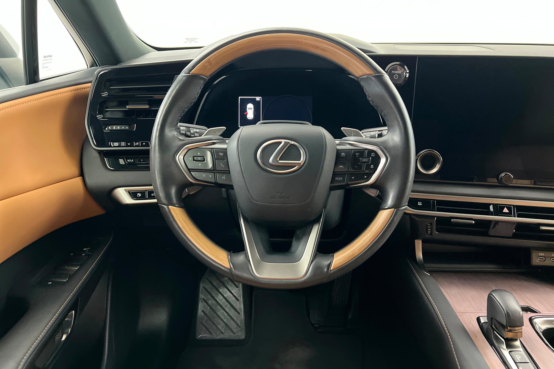 Used 2024 Lexus RX 350h w/ Convenience Package image 13