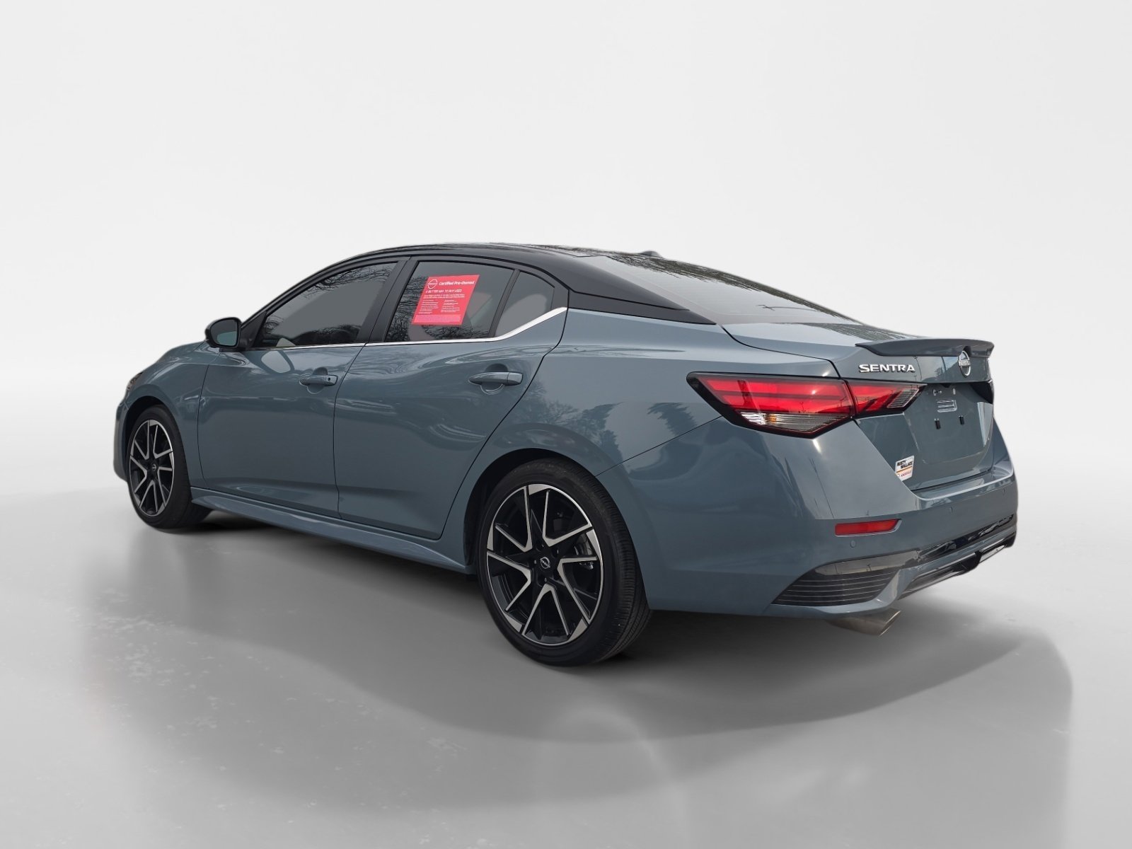 Certified 2025 Nissan Sentra SR w/ SR Premium Package image 3