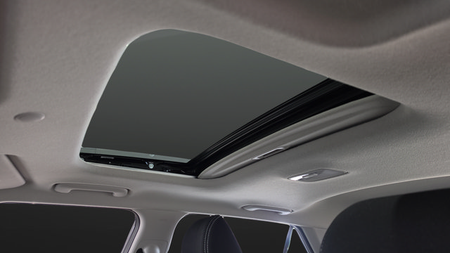 Certified 2025 Hyundai Venue SEL FWD image 12