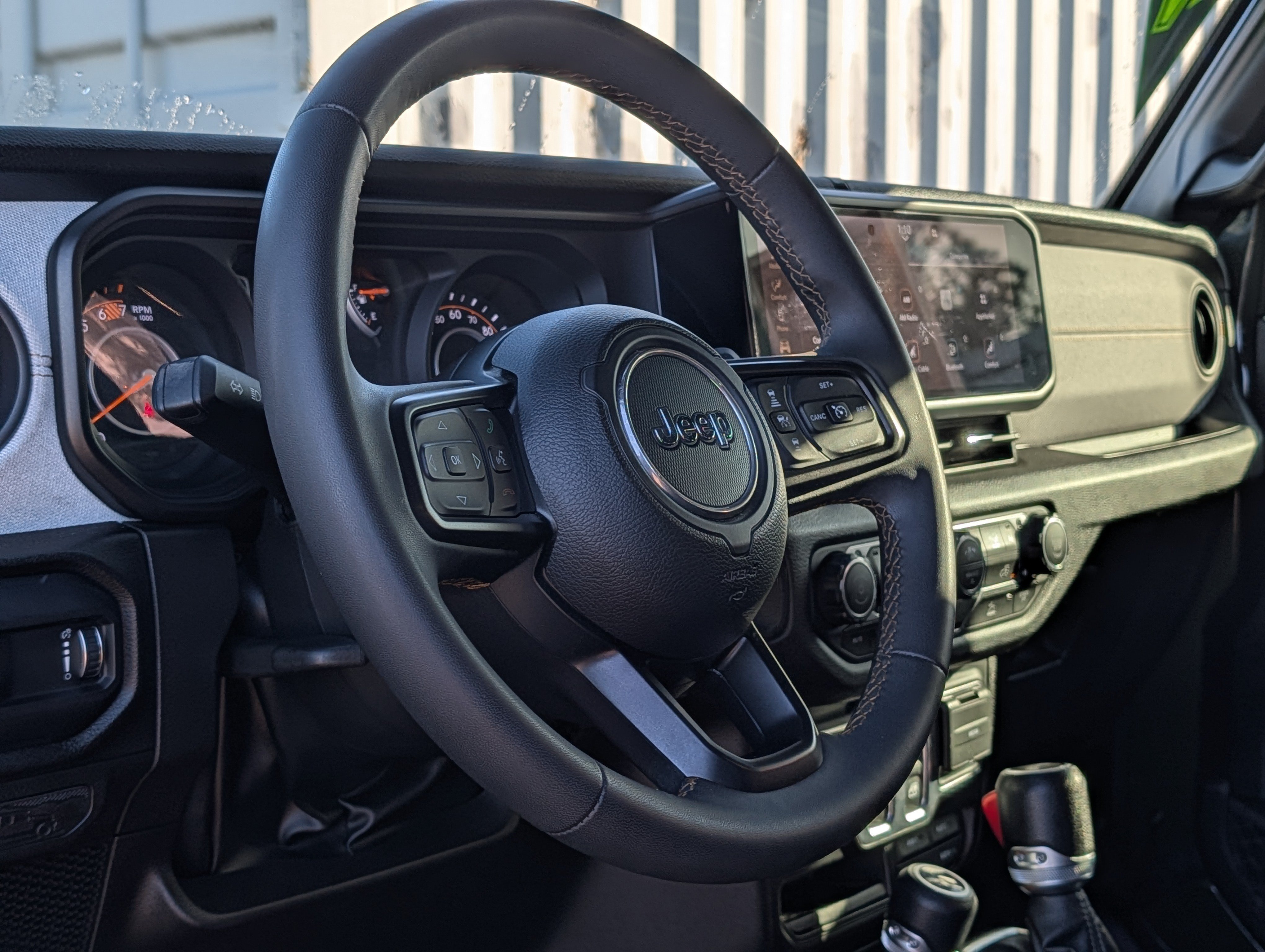 Used 2024 Jeep Wrangler Sport AWD/4WD image 19