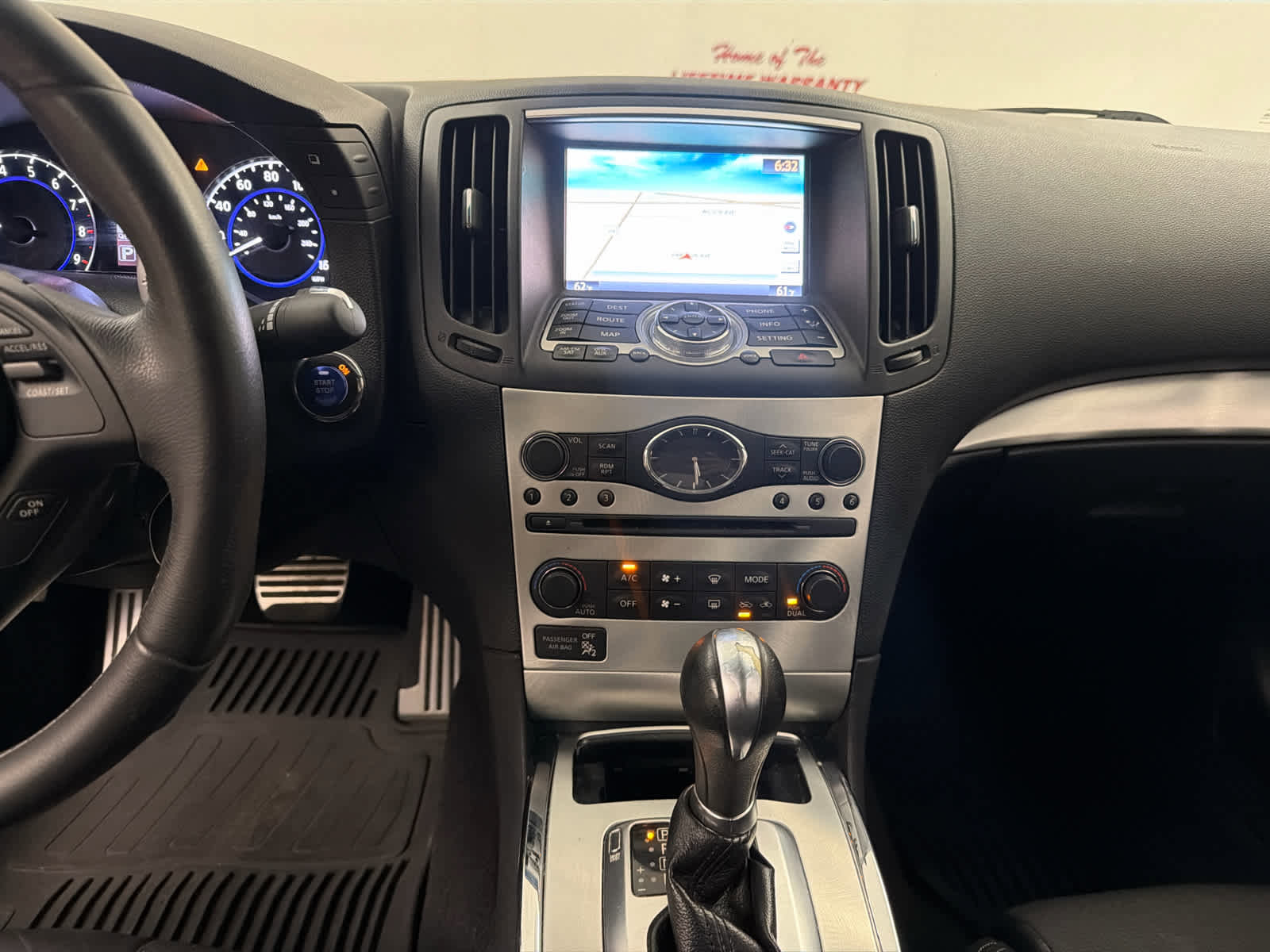 Used 2015 INFINITI Q60 AWD Coupe w/ Premium Package image 18