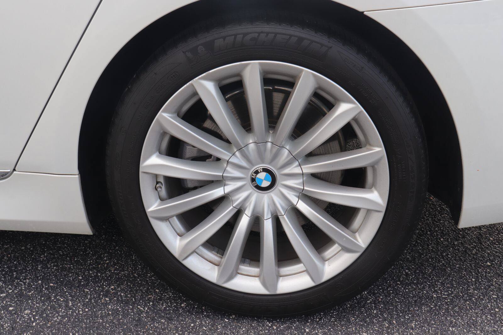 Used 2020 BMW 740i RWD image 41