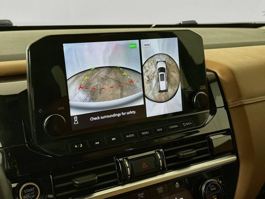 Used 2023 Nissan Pathfinder Platinum AWD/4WD image 15