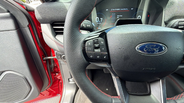 Used 2026 Ford Explorer ST-Line RWD image 28