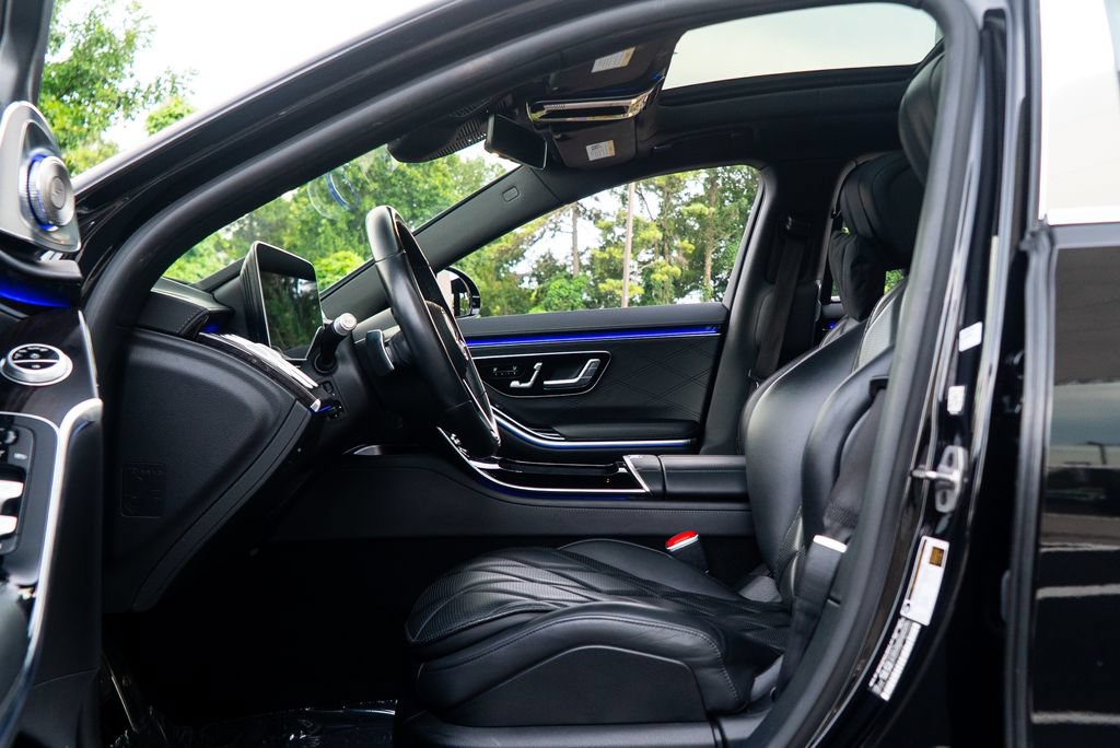 Used 2023 Mercedes-Benz Maybach S 580 4MATIC image 10