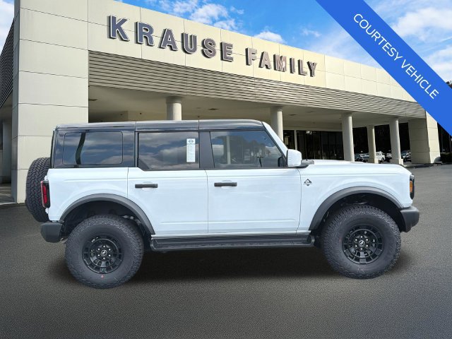 New 2026 Ford Bronco Outer Banks w/ Sasquatch Package AWD/4WD image 8