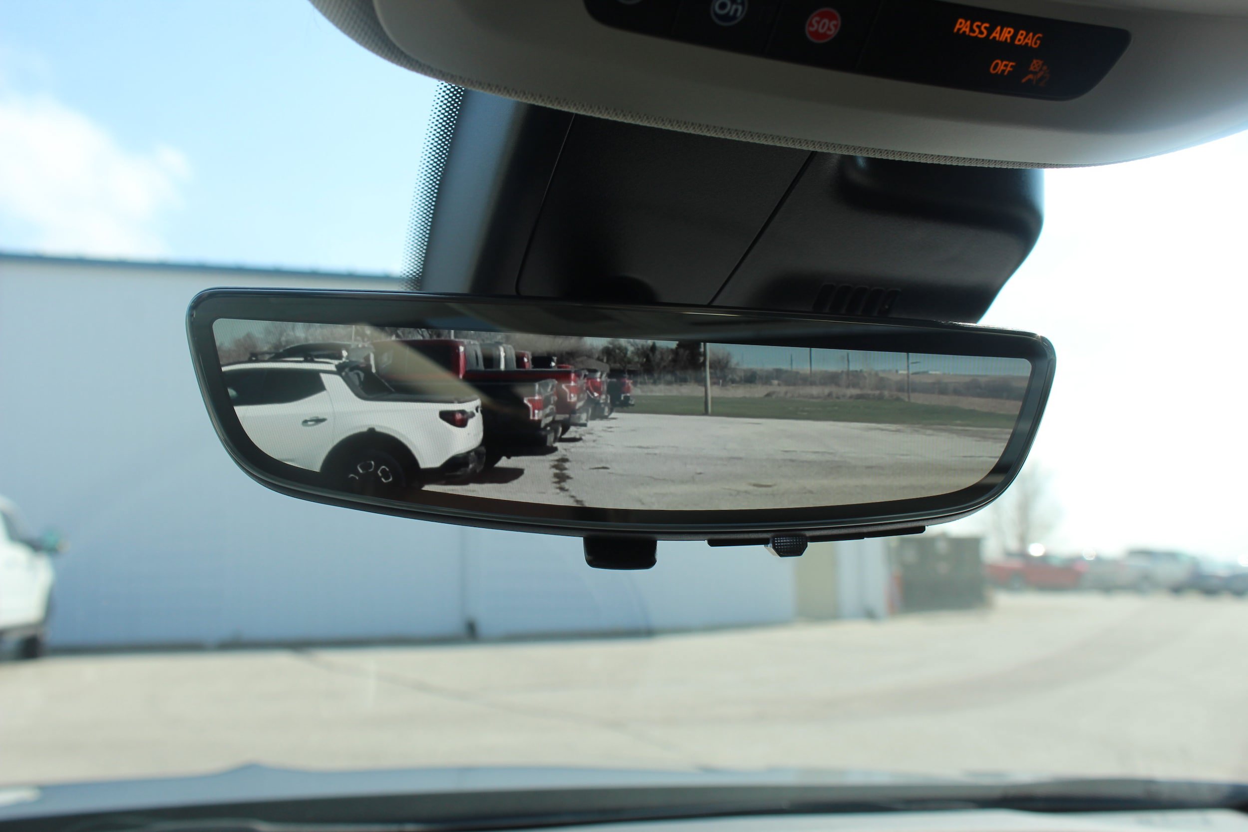 Used 2022 Buick Envision Avenir w/ Technology Package II FWD image 12