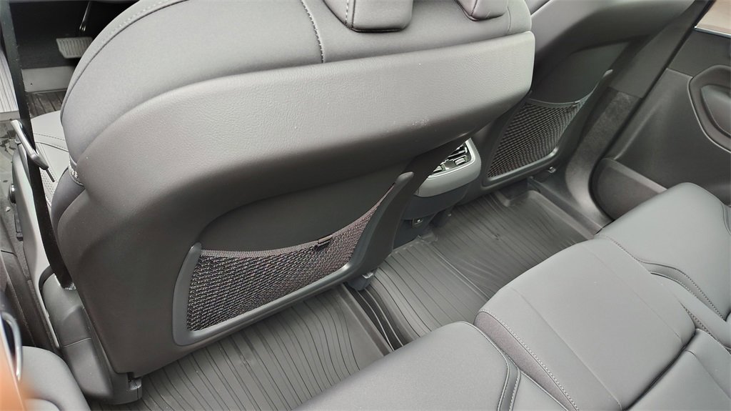 New 2026 Volvo XC90 B6 Plus w/ Protection Package image 32