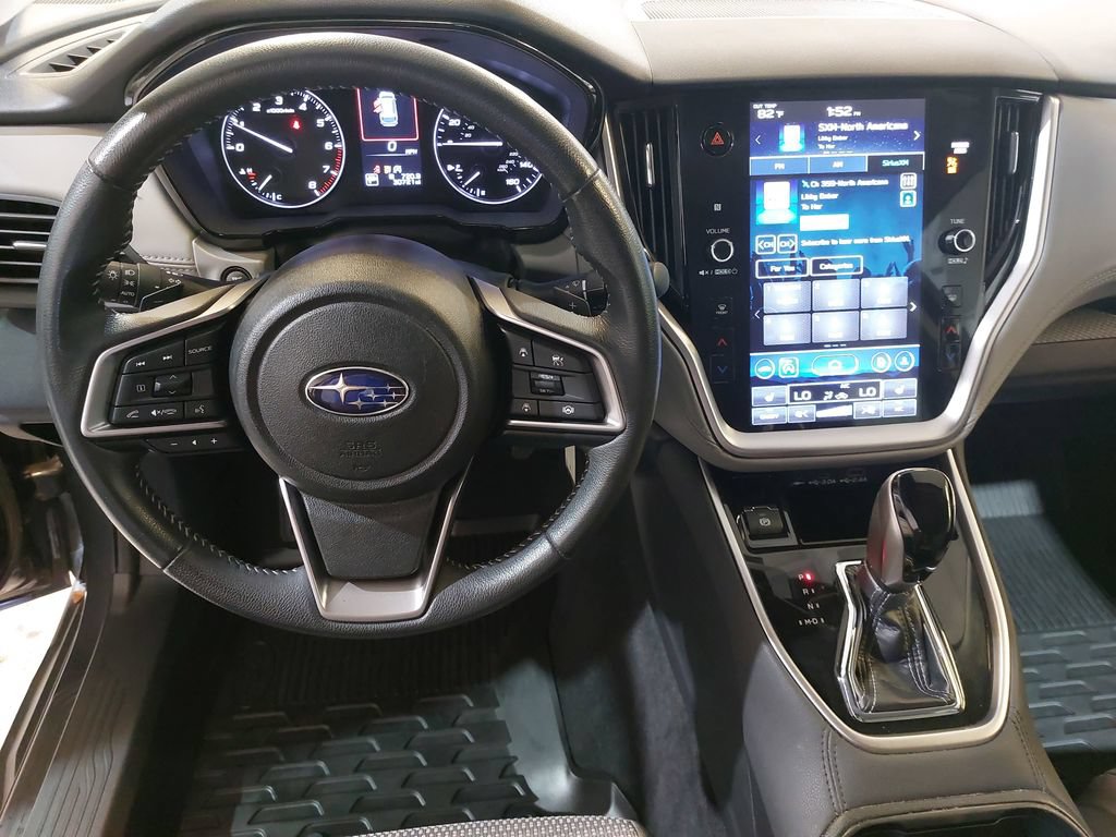 Used 2024 Subaru Outback Premium AWD/4WD image 17
