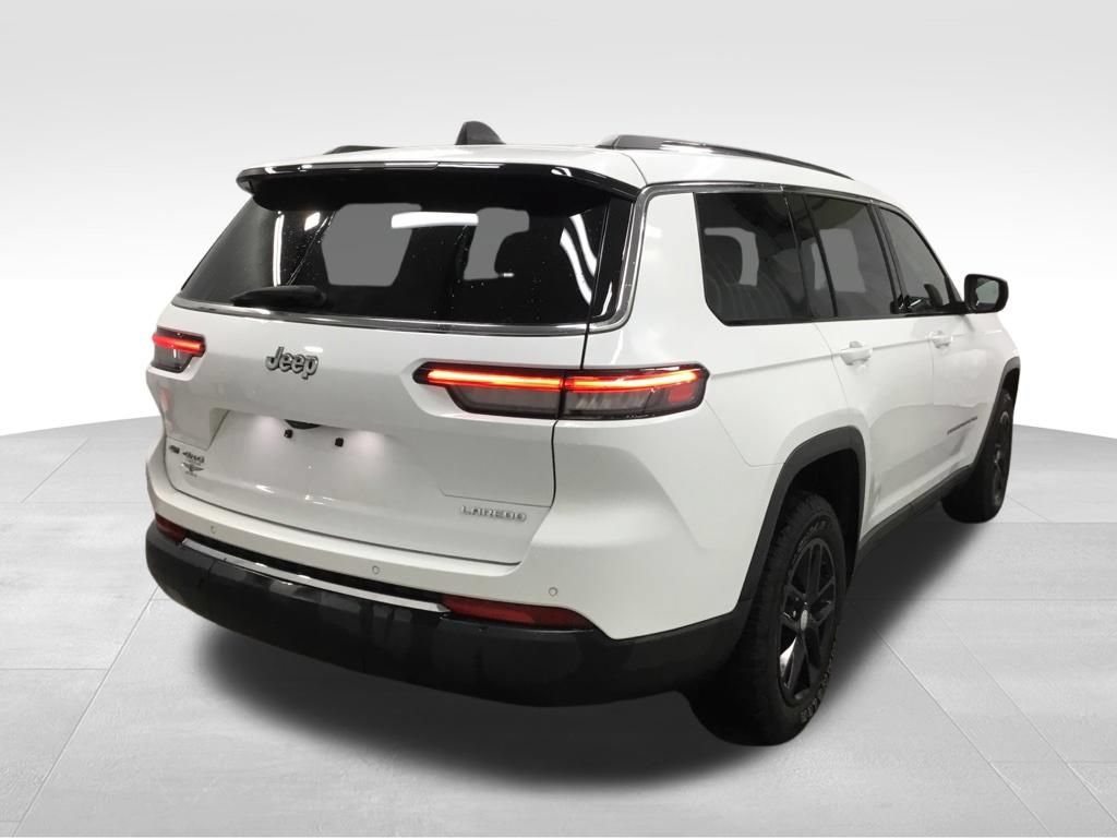 Used 2022 Jeep Grand Cherokee L Laredo w/ Luxury Tech Group I AWD/4WD image 15