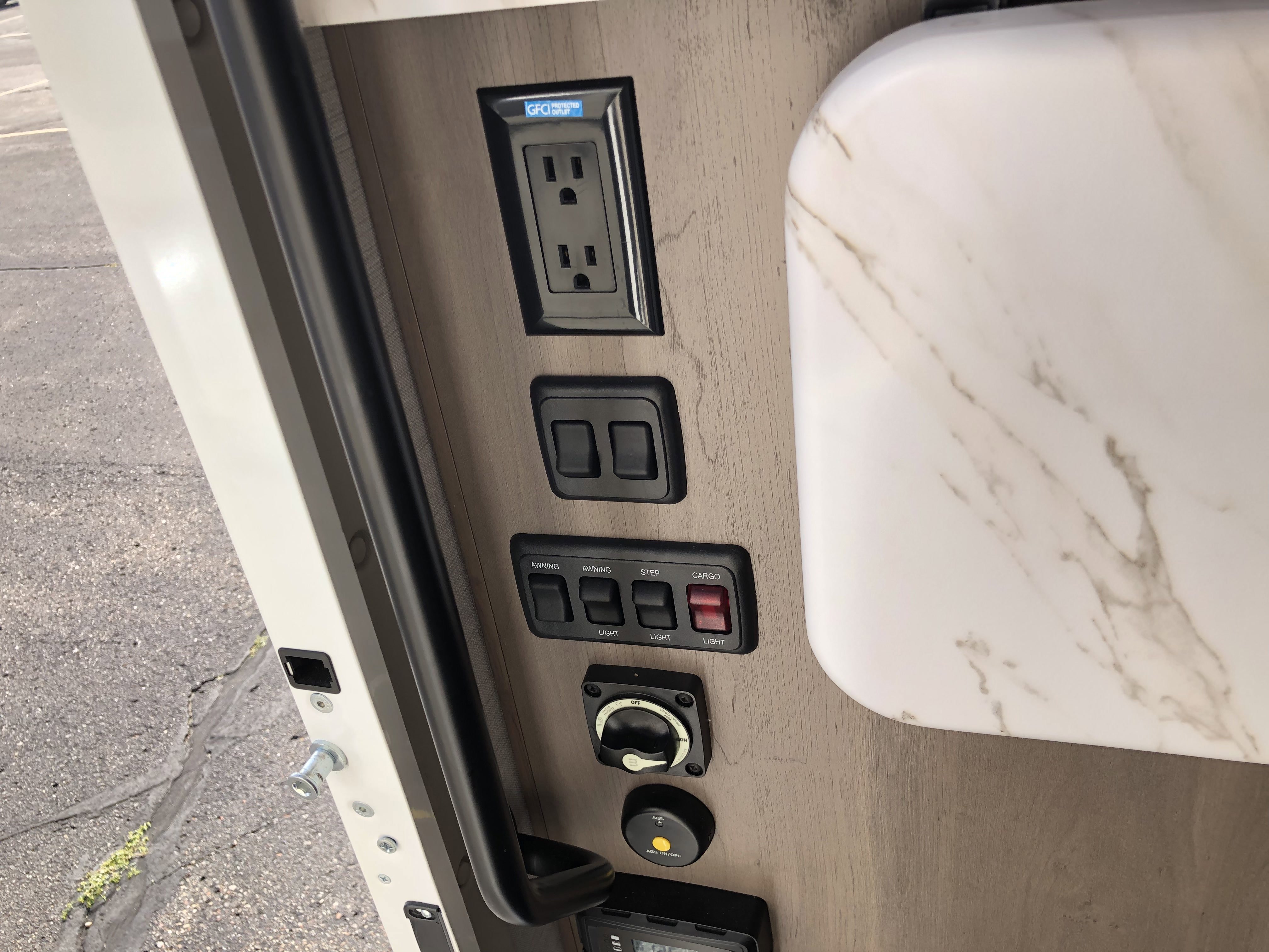 Used 2024 Ford E-350 and Econoline 350 Super Duty w/ Motorhome Prep Package image 24