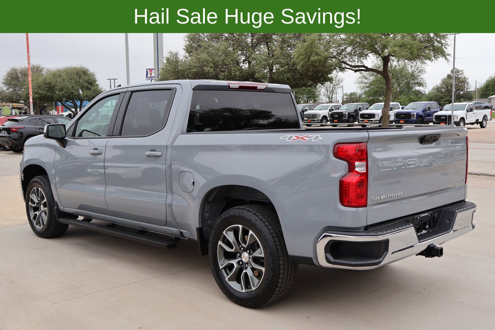 Used 2024 Chevrolet Silverado 1500 LT AWD/4WD image 12