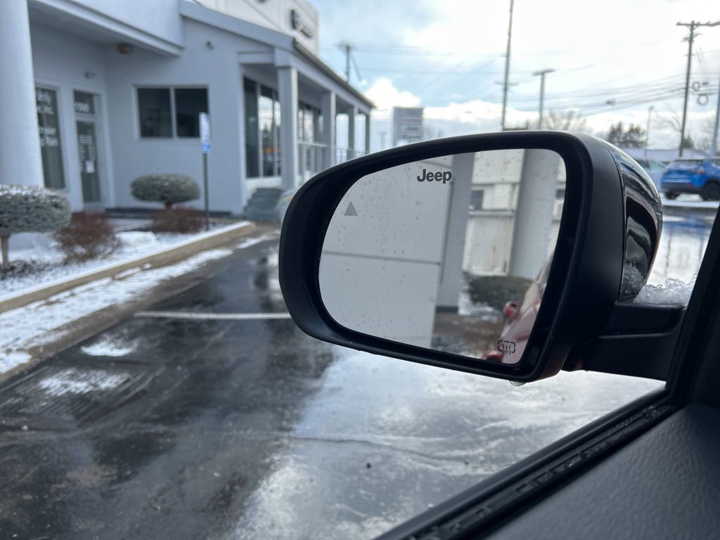 New 2026 Jeep Compass Latitude image 18