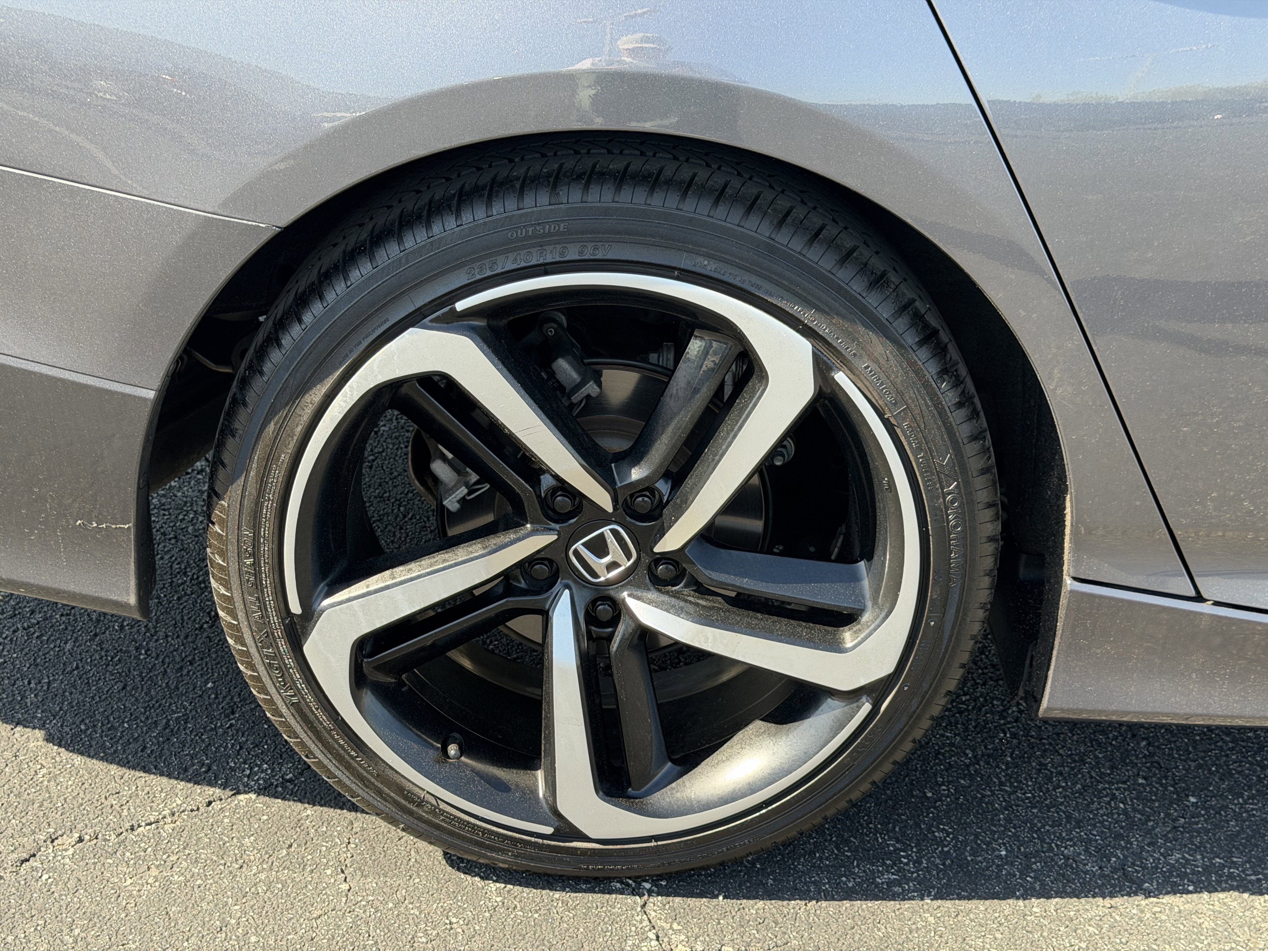 Used 2020 Honda Accord Sport image 11