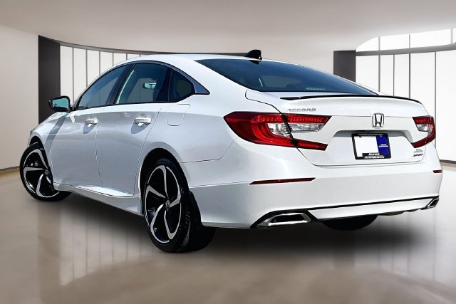 Used 2022 Honda Accord Sport image 4