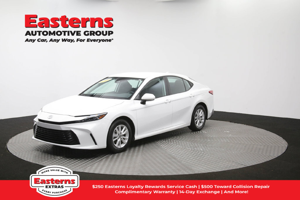 Used 2025 Toyota Camry LE w/ Convenience Package FWD image 56