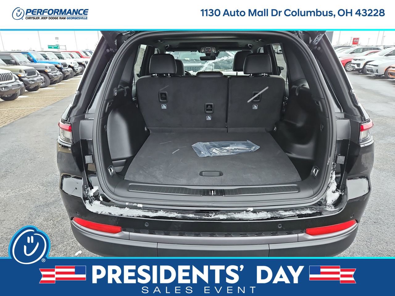 New 2026 Jeep Grand Cherokee Laredo image 11