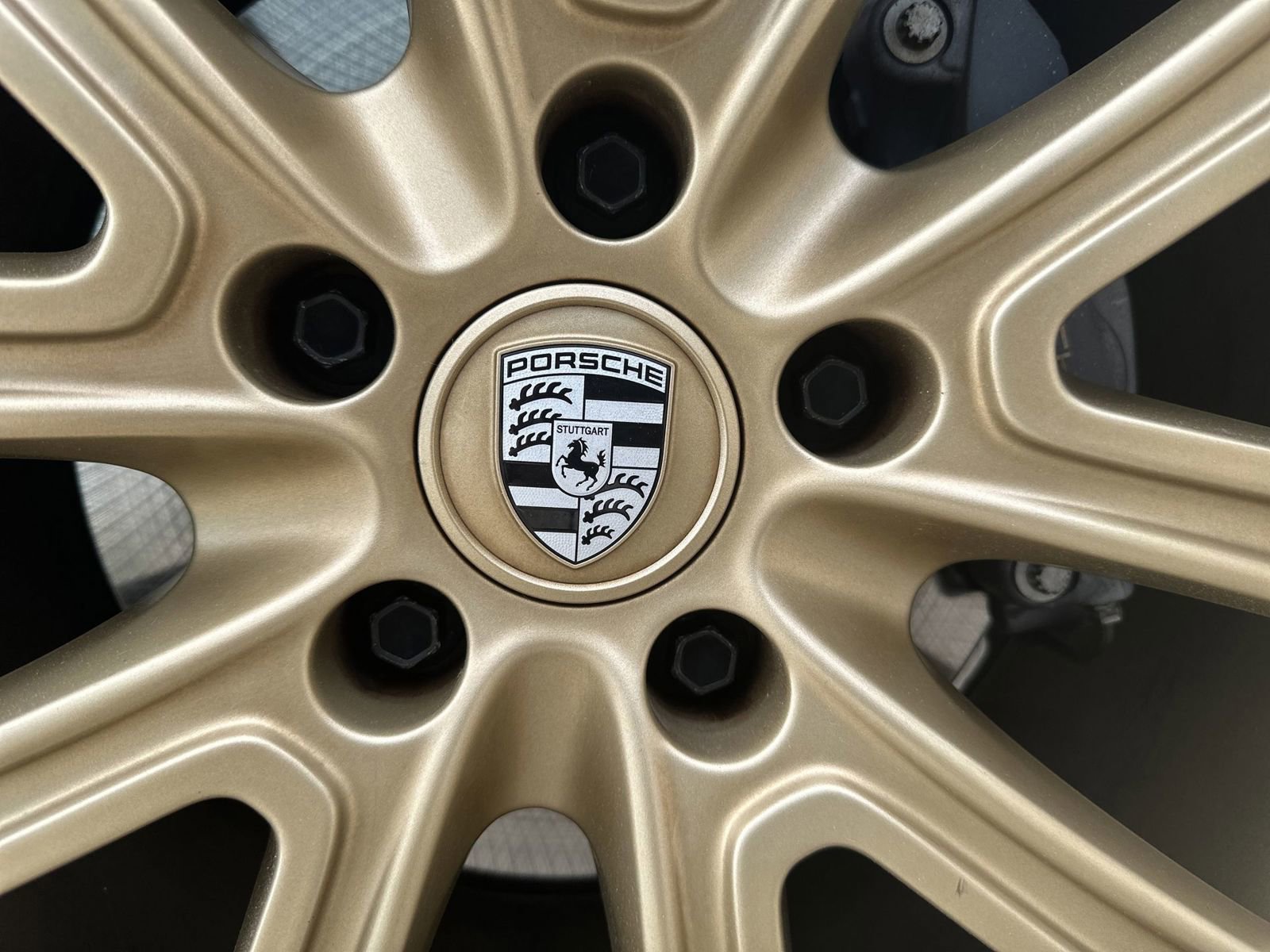 Certified 2023 Porsche Panamera 4 Platinum Edition AWD/4WD image 12