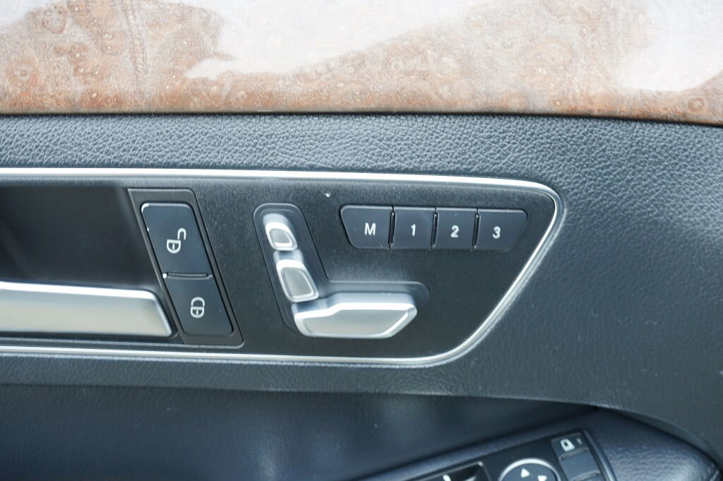Used 2014 Mercedes-Benz E 350 Sedan image 12