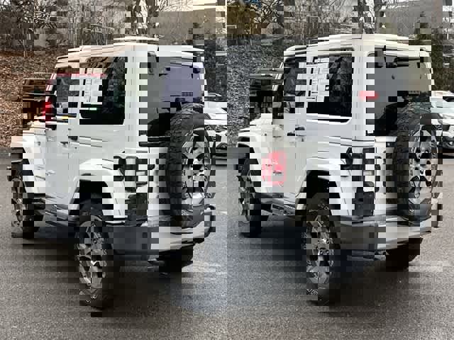 Used 2018 Jeep Wrangler Sahara w/ Connectivity Group image 17