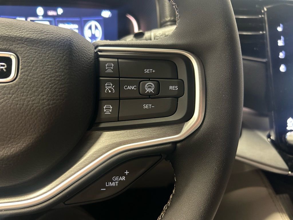 New 2026 Jeep Grand Wagoneer L 4WD image 11