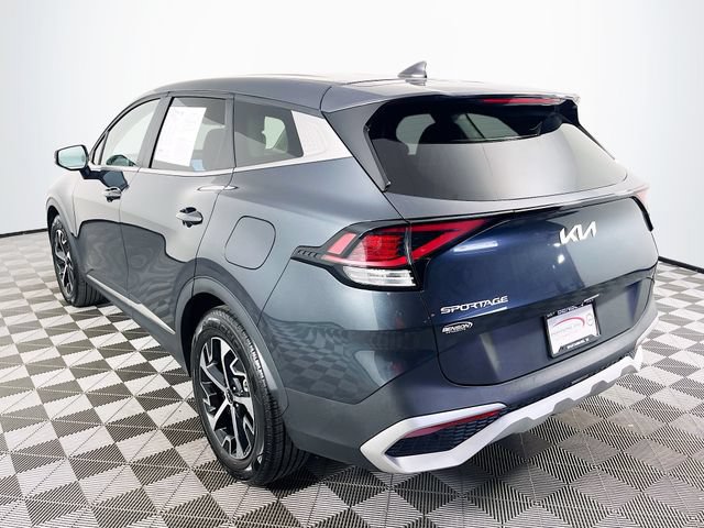 Used 2025 Kia Sportage EX FWD image 6