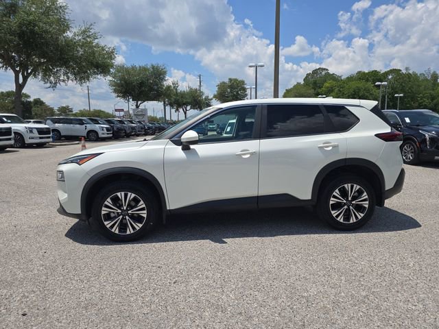 Certified 2023 Nissan Rogue SV FWD image 5