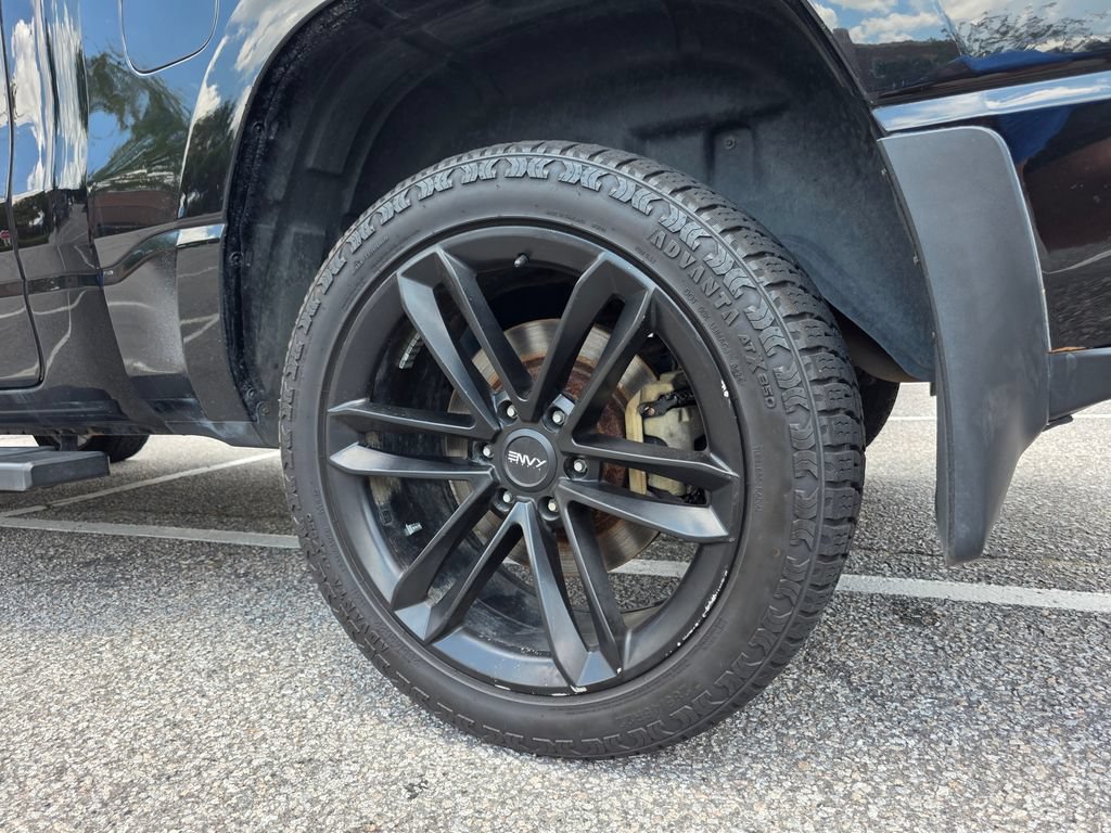Used 2019 RAM 1500 Sport w/ Black Appearance Package AWD/4WD image 32