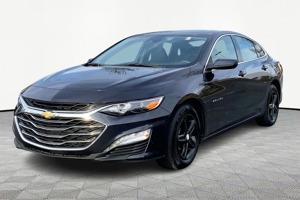 Used 2023 Chevrolet Malibu LT image 3