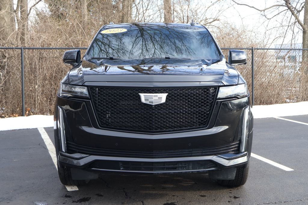 Used 2023 Cadillac Escalade Sport Platinum w/ LPO, ONYX Package image 2