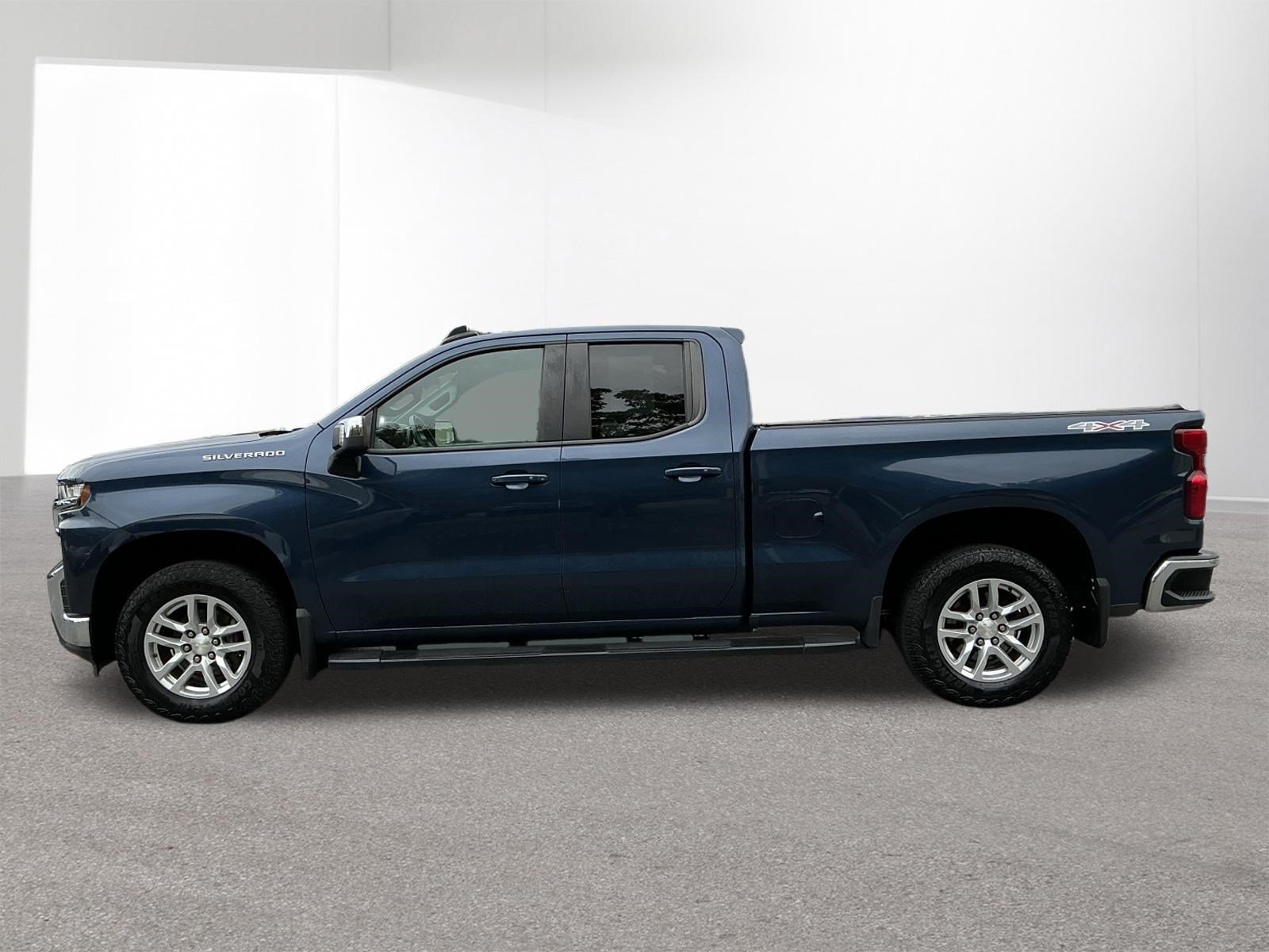 Used 2019 Chevrolet Silverado 1500 LT w/ All-Star Edition AWD/4WD image 6