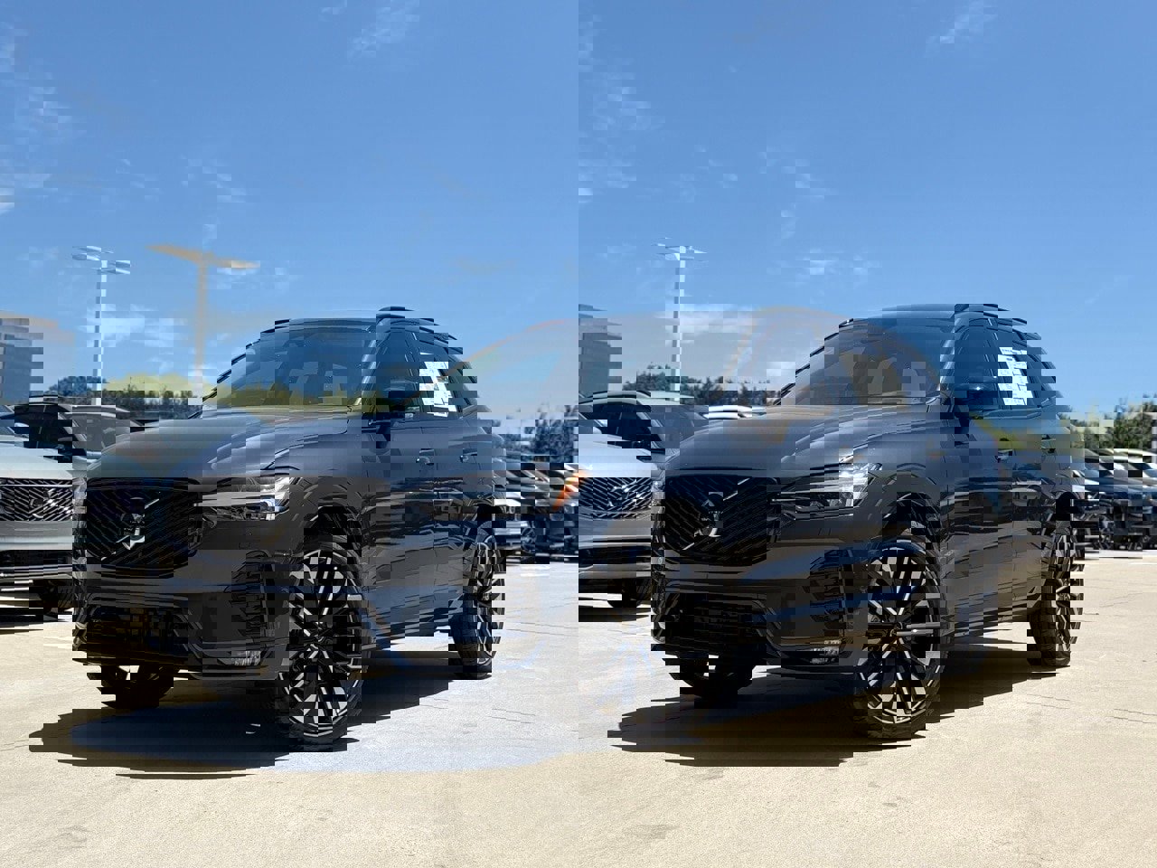 New 2026 Volvo XC60 B5 Ultra w/ Protection Package Premier