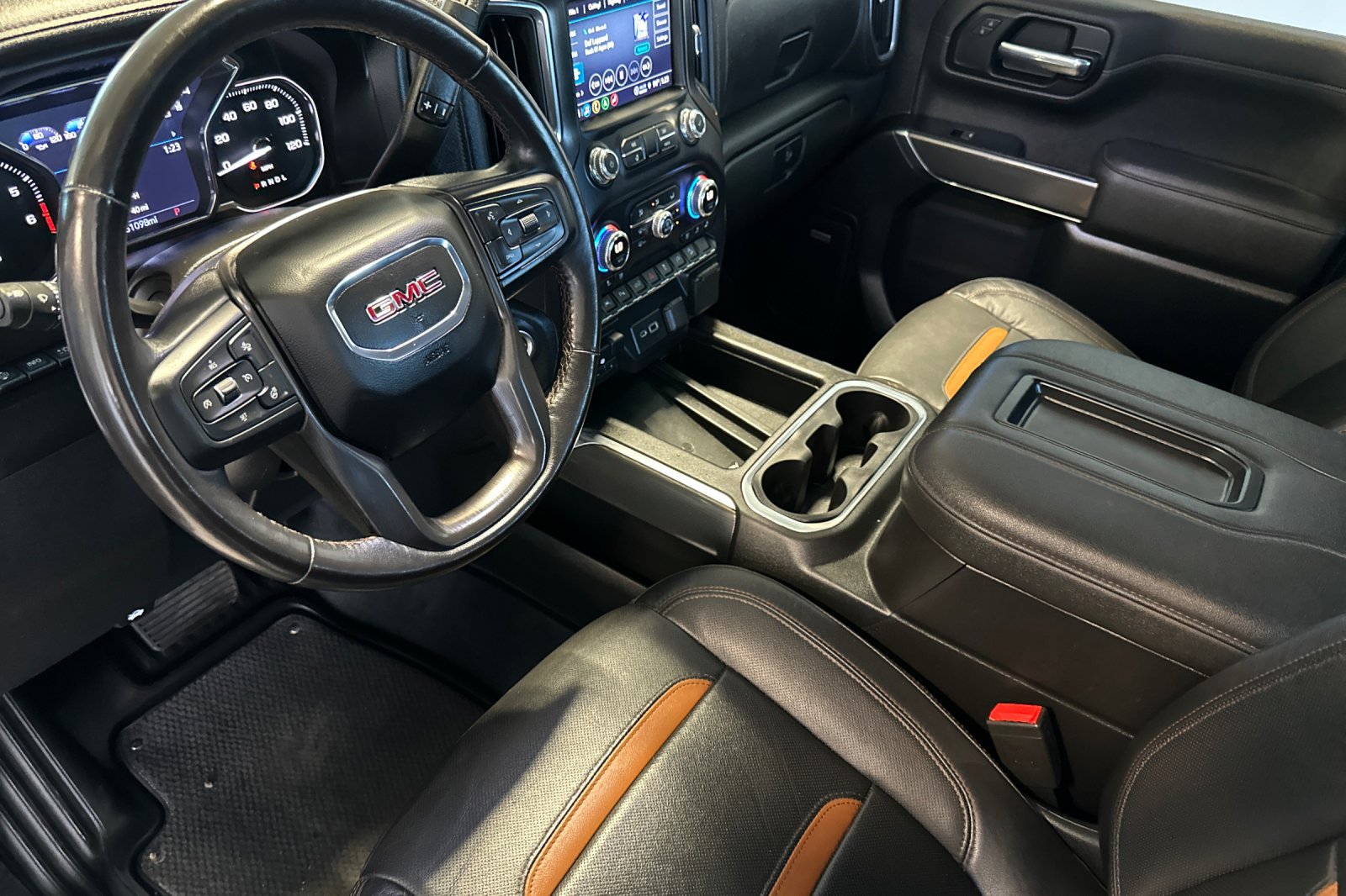 Used 2022 GMC Sierra 1500 AT4 w/ AT4 Premium Package AWD/4WD image 10