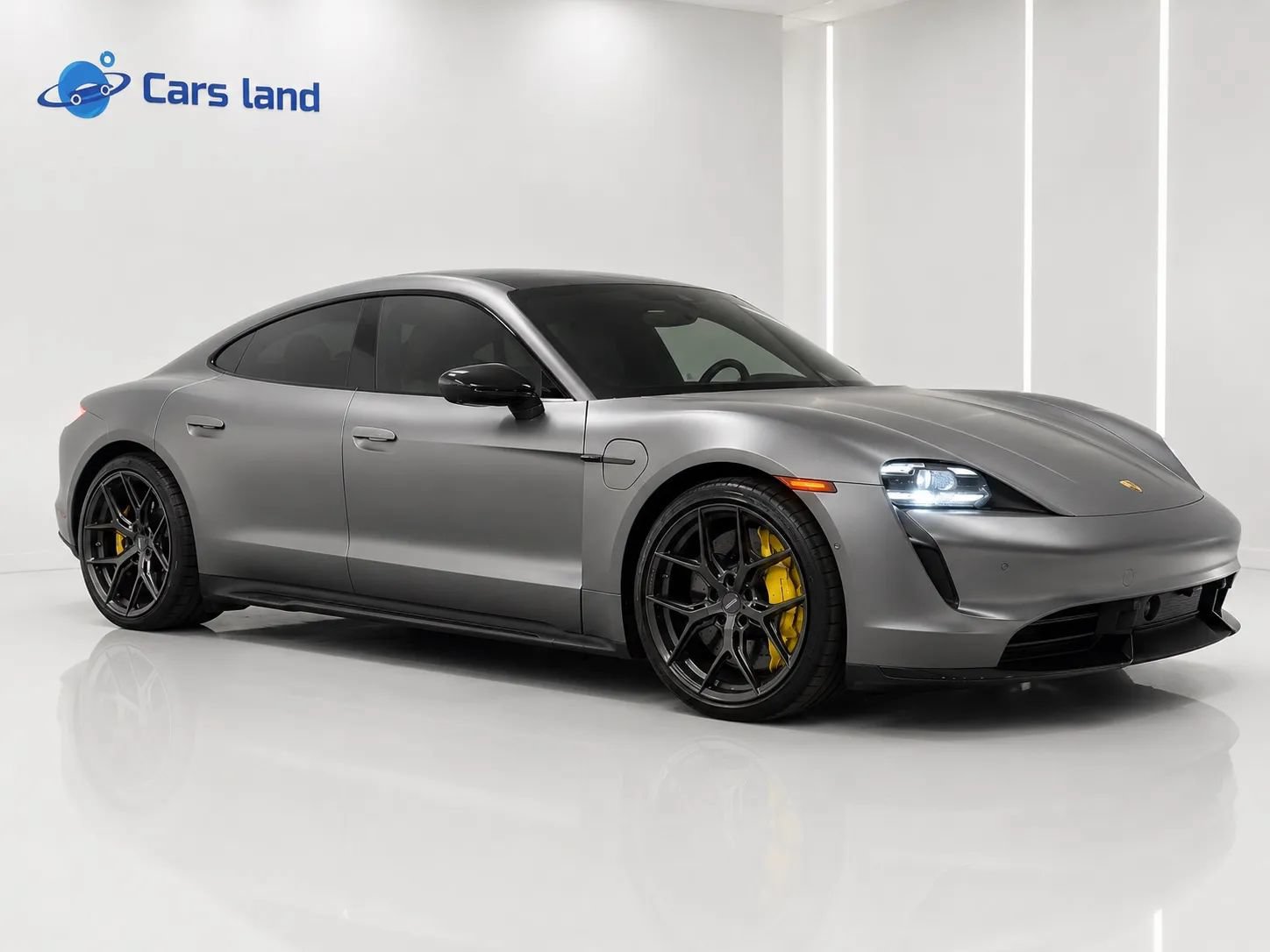 Used 2020 Porsche Taycan Turbo S AWD/4WD image 2