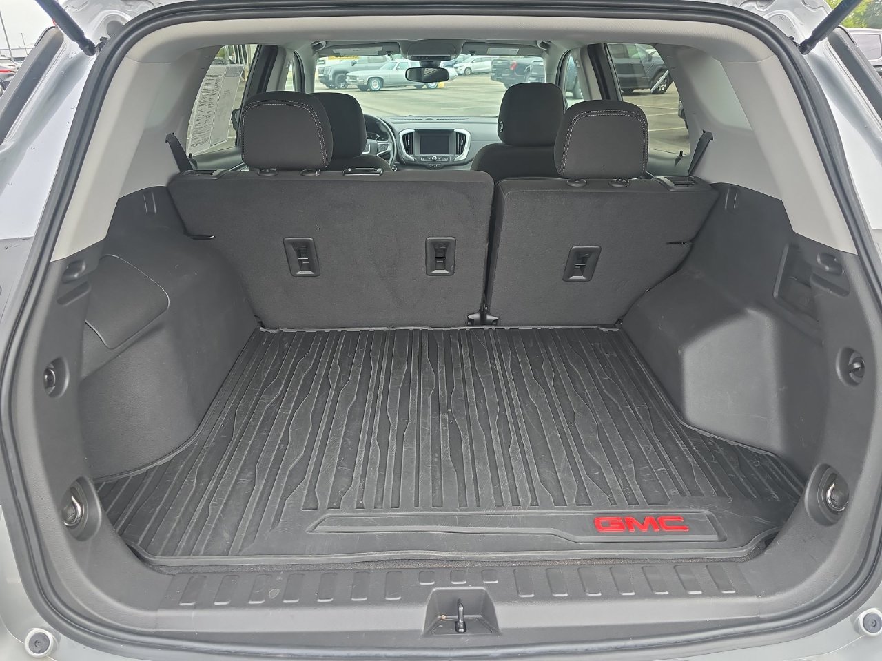 Certified 2024 GMC Terrain SLE w/ Driver Convenience Package FWD image 26