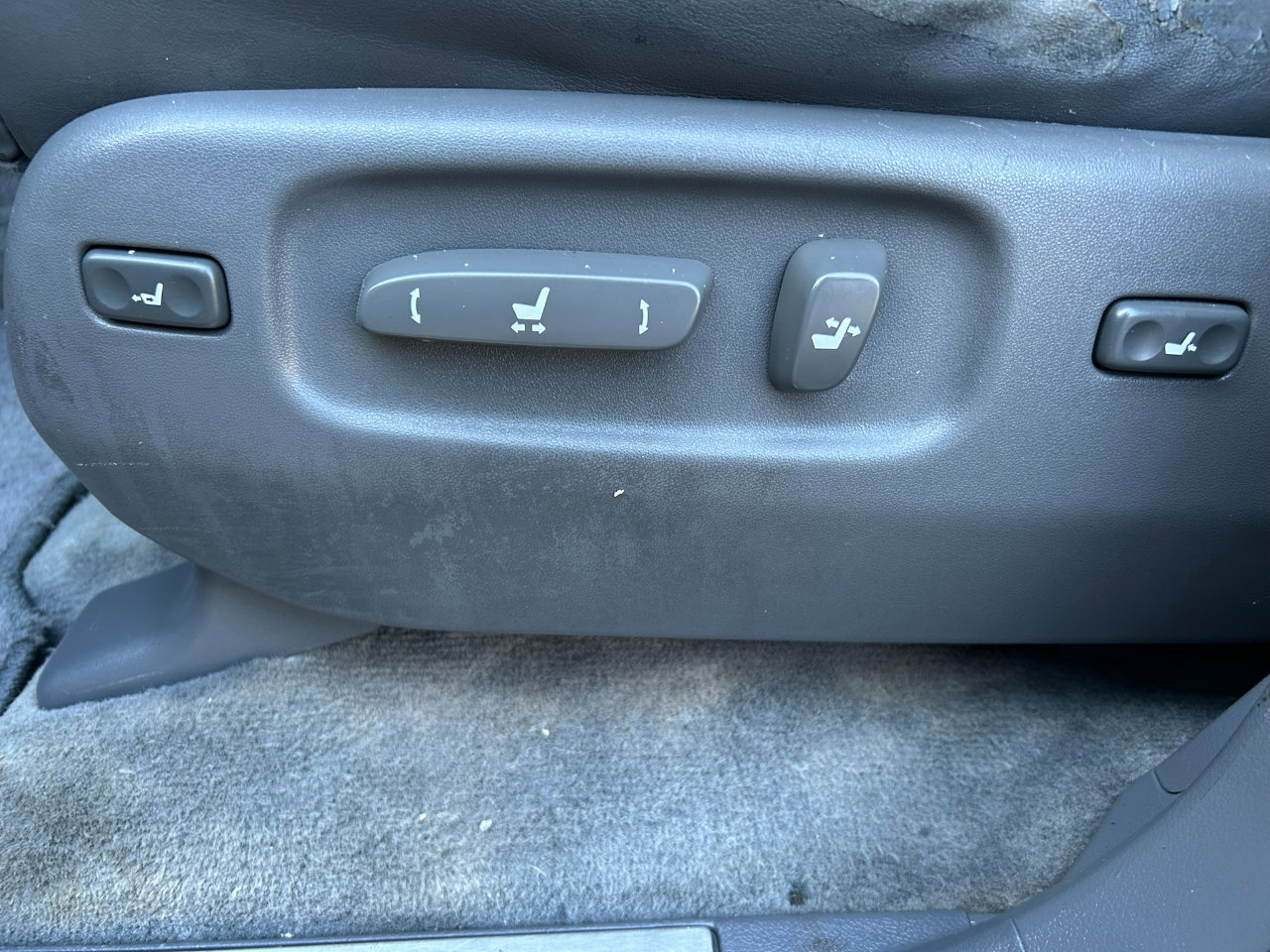 Used 2009 Lexus LX 570 4WD image 11