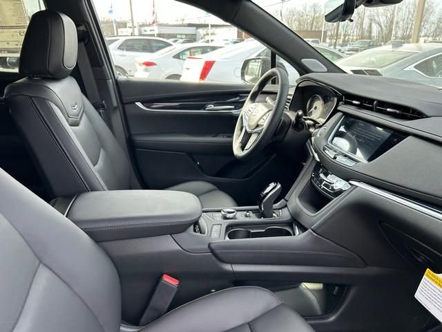 New 2026 Cadillac XT5 Premium Luxury w/ LPO, Floor Liner Package image 26