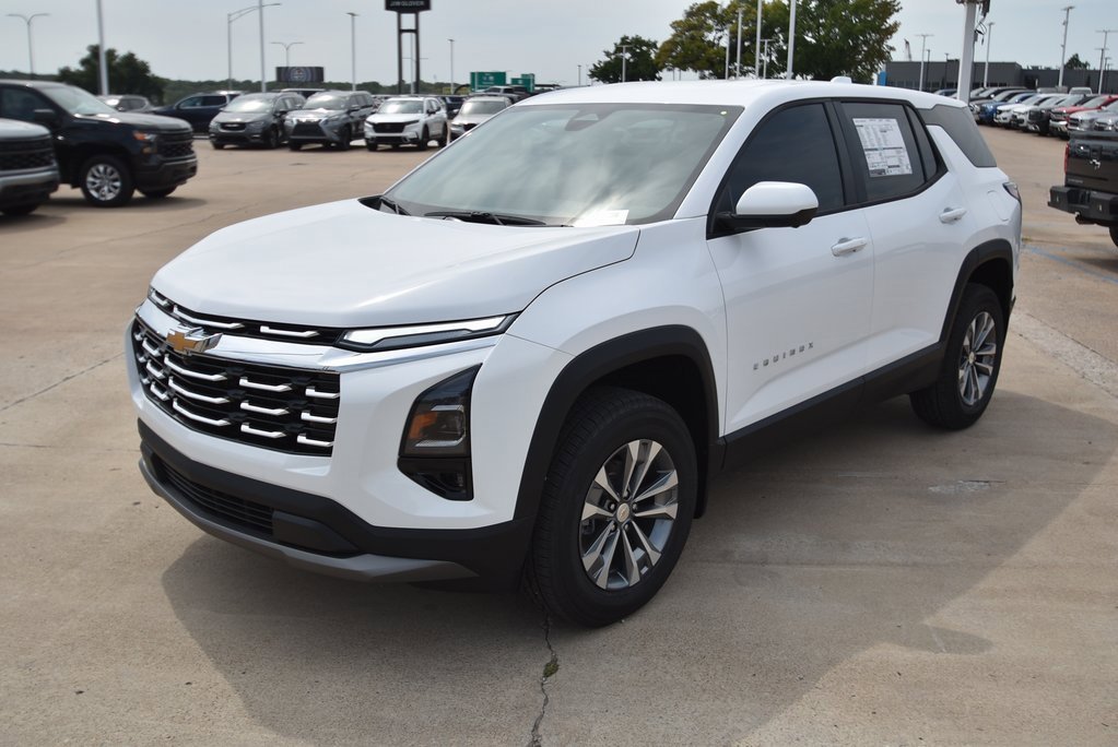 New 2026 Chevrolet Equinox LT w/ Safety and Technology Package image 7