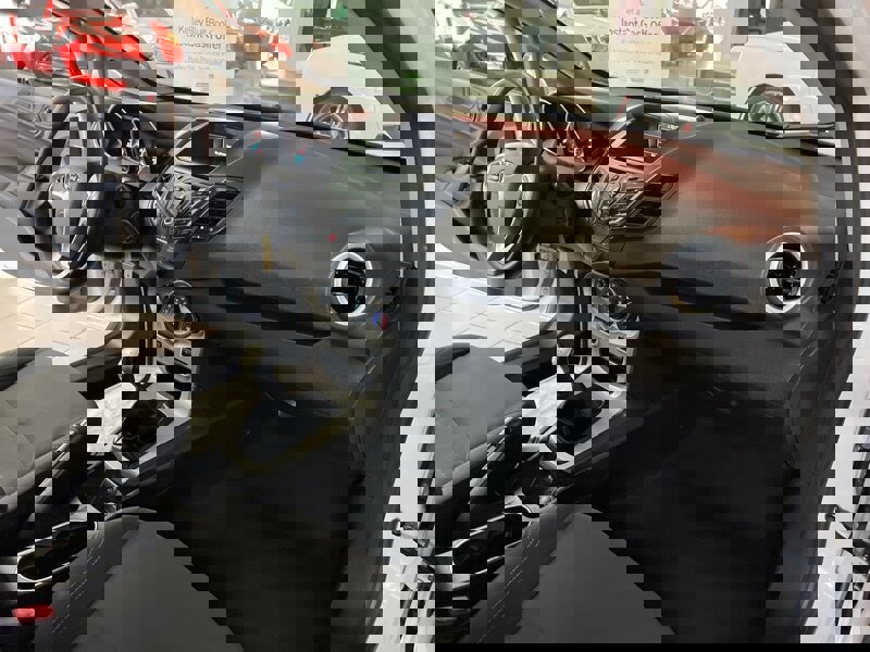 Used 2018 Ford Fiesta SE image 29