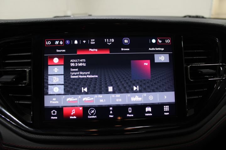 Used 2025 Dodge Durango R/T w/ Blacktop Package AWD/4WD image 4