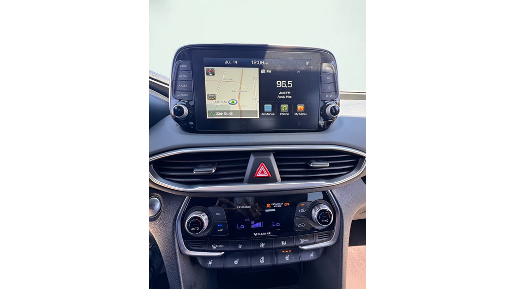 Used 2020 Hyundai Santa Fe Limited AWD/4WD image 12