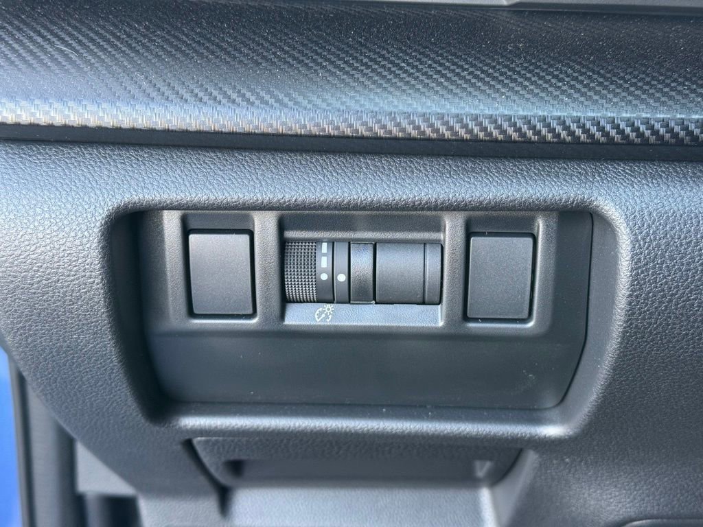 Certified 2025 Subaru Crosstrek 2.0i Premium w/ Crosstrek Mirror Package image 9