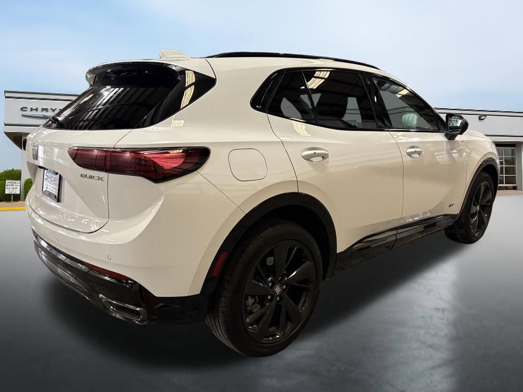 Used 2025 Buick Envision Sport Touring image 5