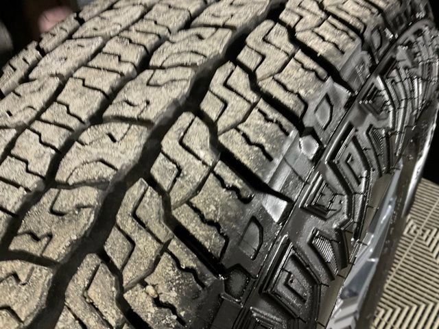 Used 2024 GMC Acadia AT4 w/ LPO, Floor Liner Package image 40