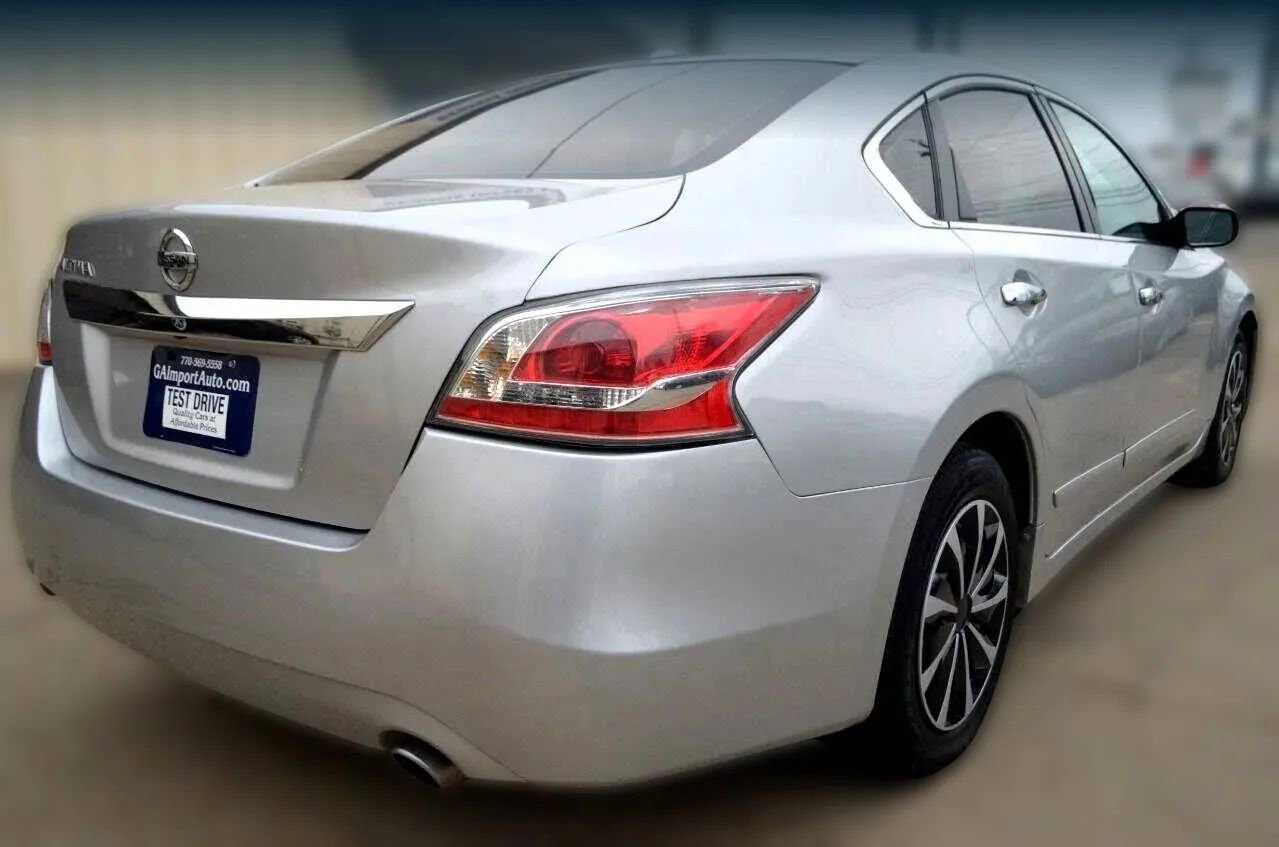 Used 2015 Nissan Altima 2.5 S w/ Power Driver Seat Package FWD image 10