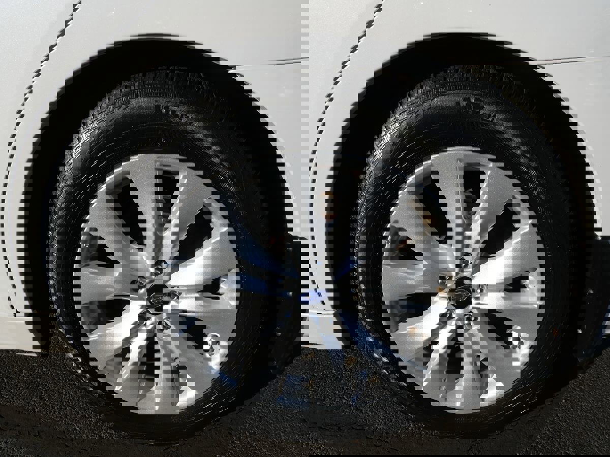 Used 2017 Subaru Legacy 2.5i Premium w/ Moonroof Package image 35