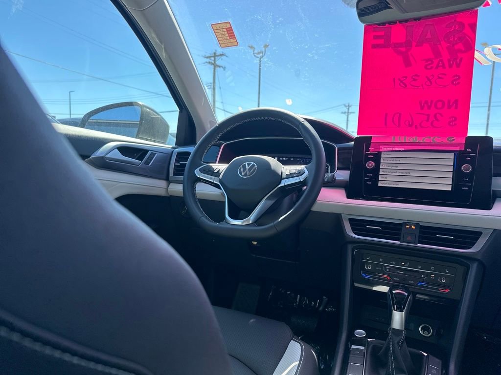 New 2026 Volkswagen Taos SEL image 20