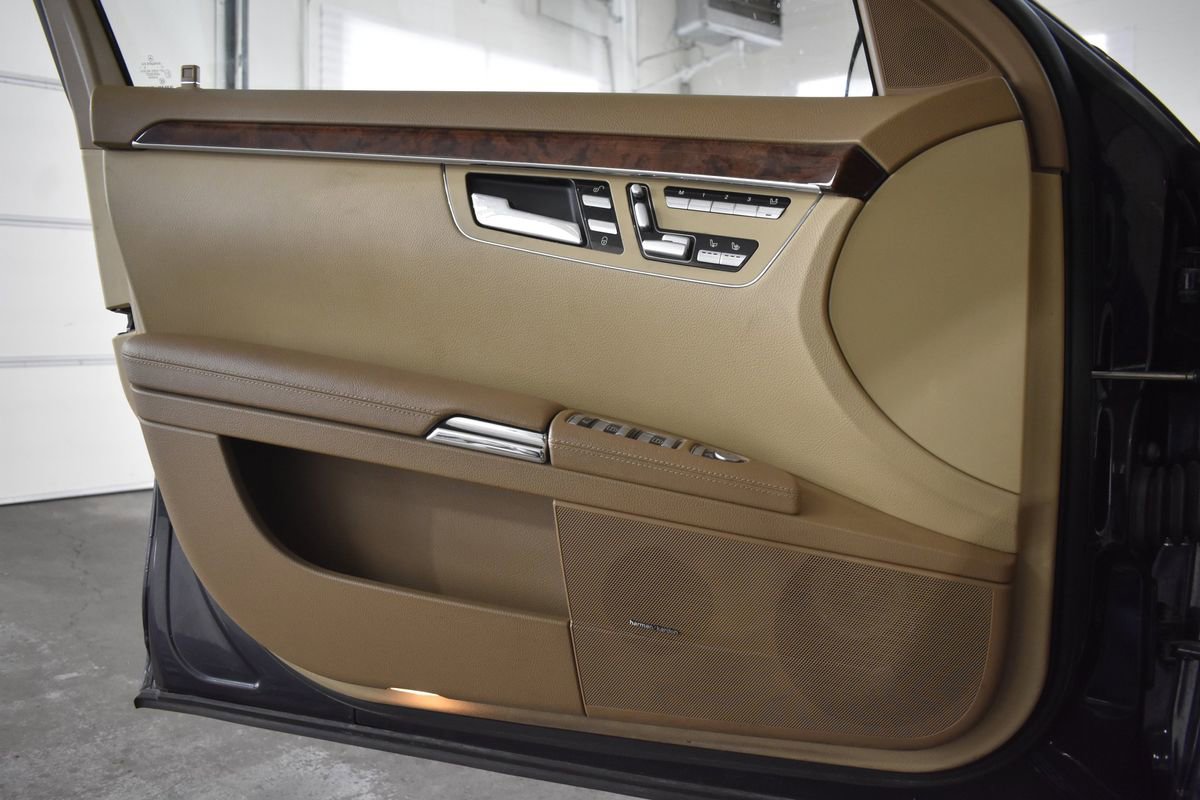 Used 2008 Mercedes-Benz S 550 4MATIC image 28