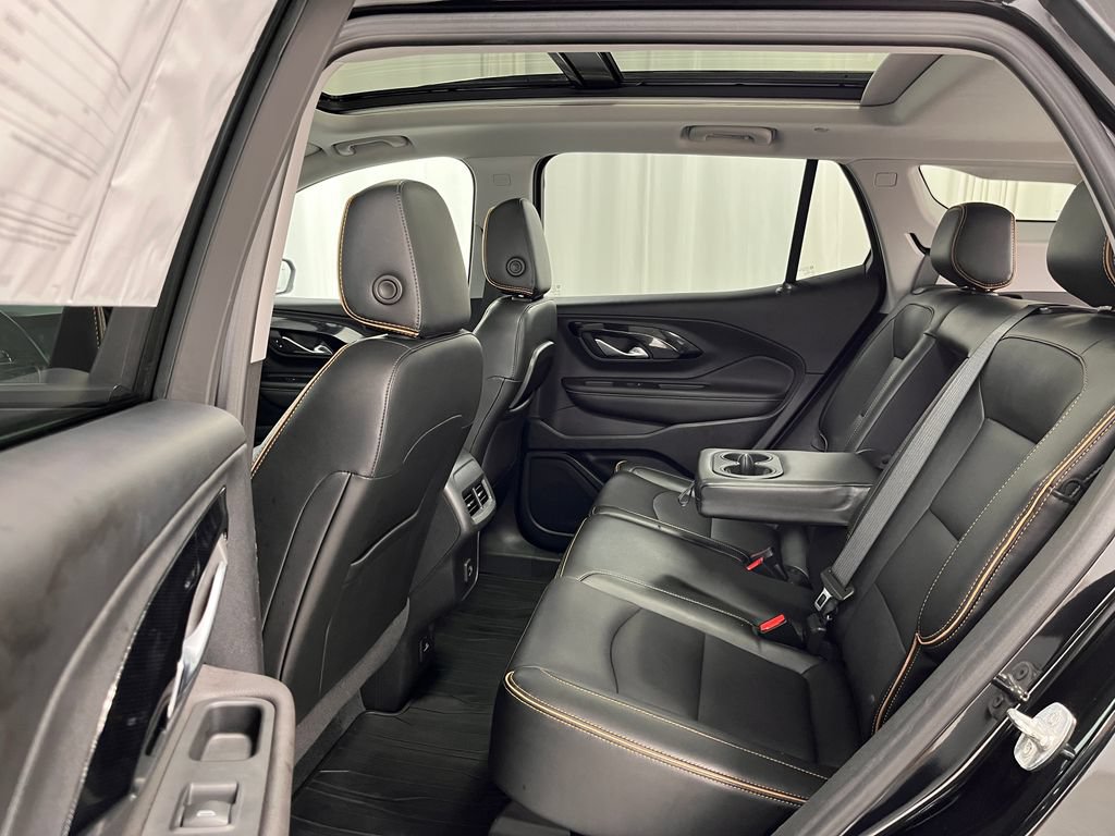 Used 2022 GMC Terrain AT4 AWD/4WD image 6