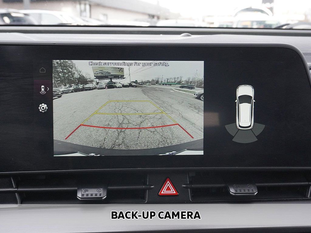Used 2023 Kia Sportage EX image 6